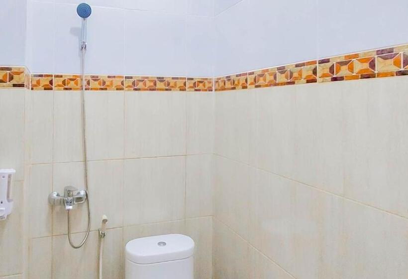 غرفة إقتصادية, Urbanview Hotel Bundaran Besar Palangkaraya By Reddoorz