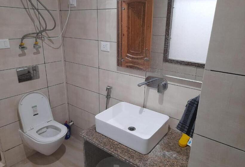 غرفة قياسية رباعية, Zoon Dabb Srinagar Airport Kashmir