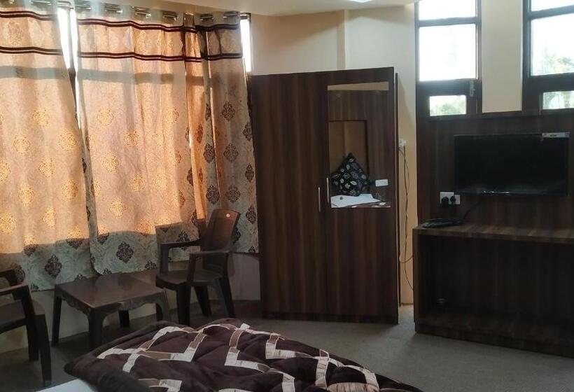 غرفة قياسية رباعية, Zoon Dabb Srinagar Airport Kashmir