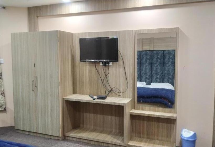 اتاق استاندارد چهار تخته, Zoon Dabb Srinagar Airport Kashmir