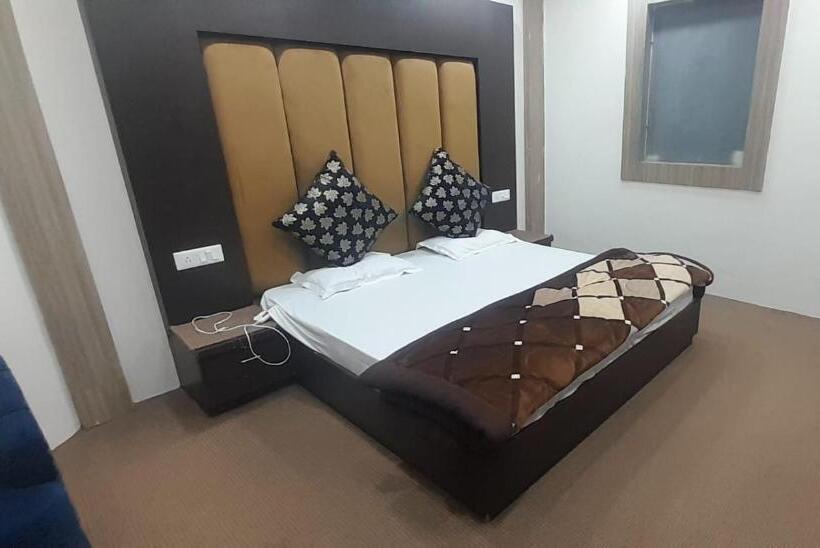 غرفة قياسية, Zoon Dabb Srinagar Airport Kashmir