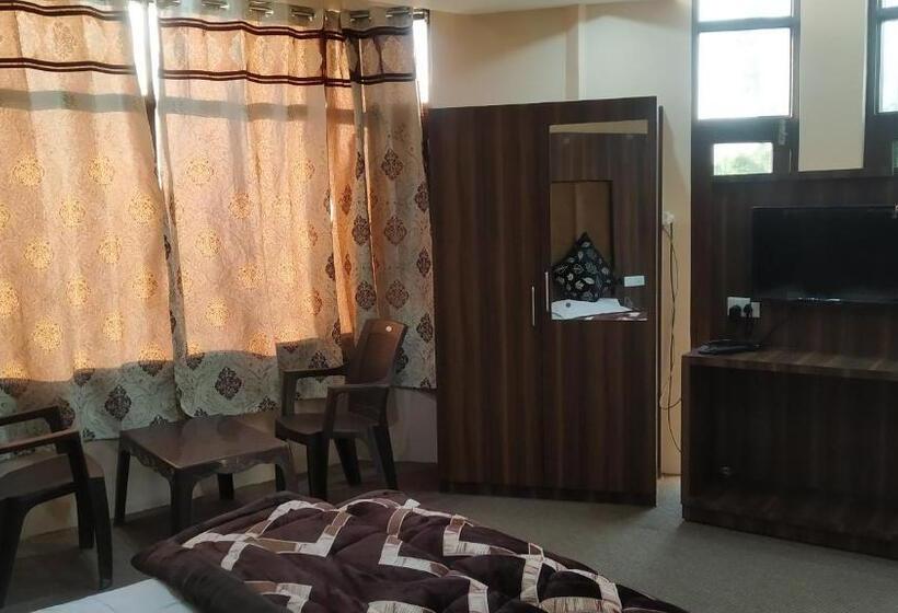 غرفة قياسية, Zoon Dabb Srinagar Airport Kashmir