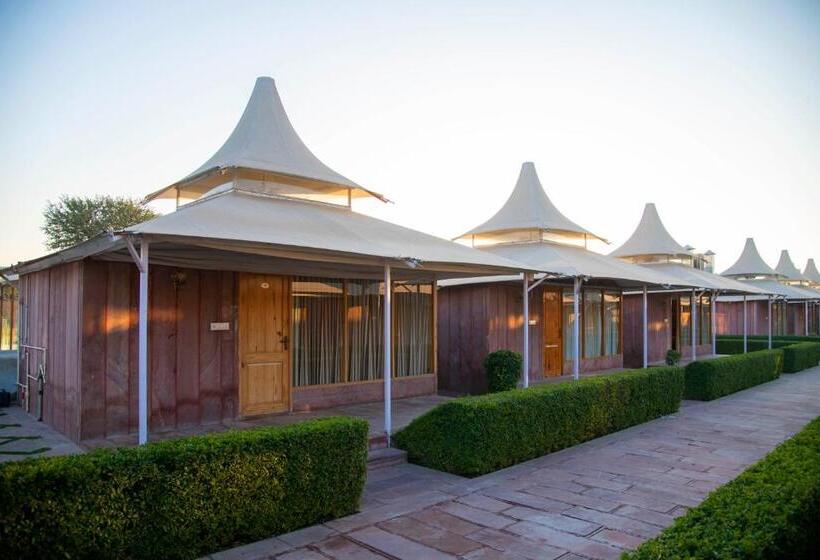 كوخ قياسي, Kurja Resort Balsamand