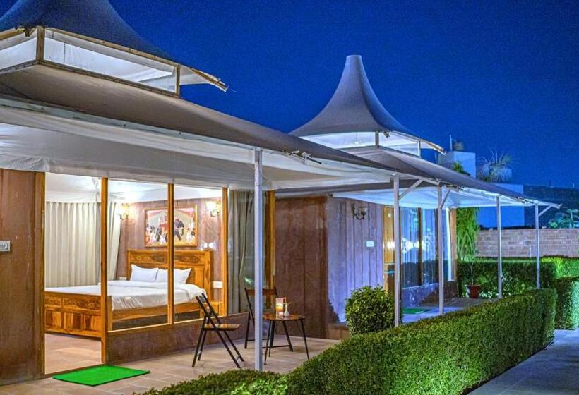 چادر با خدمات رفاهی استاندارد, Kurja Resort Balsamand