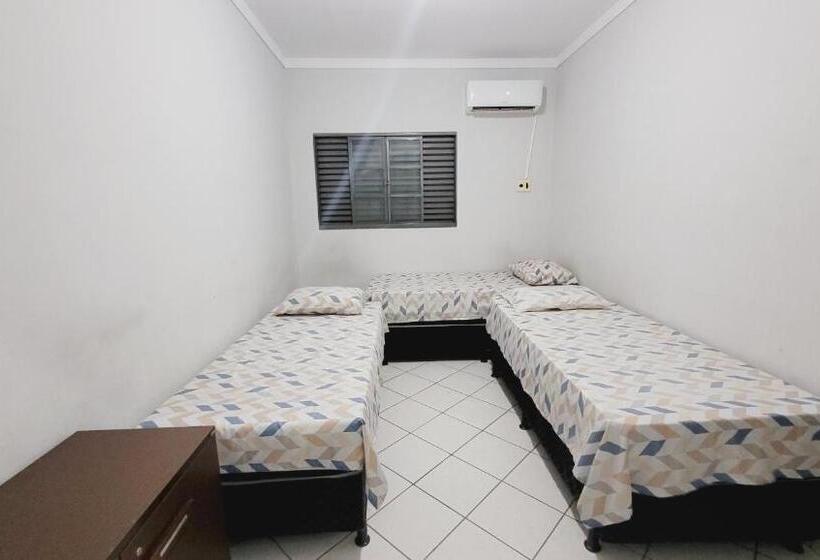 غرفة قياسية ثلاثية, Pousada São Francisco