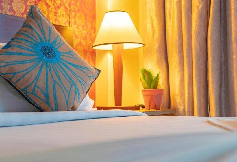 سوییت لوکس, Umet Seaview Hotel With Free Roundtrip Airport Pick Up And Drop Off