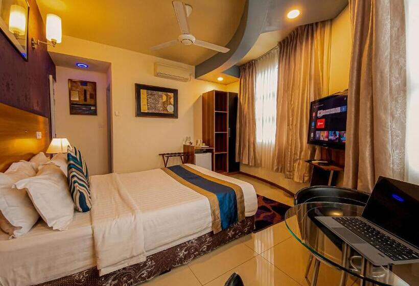 سوییت سوپریور, Umet Seaview Hotel With Free Roundtrip Airport Pick Up And Drop Off