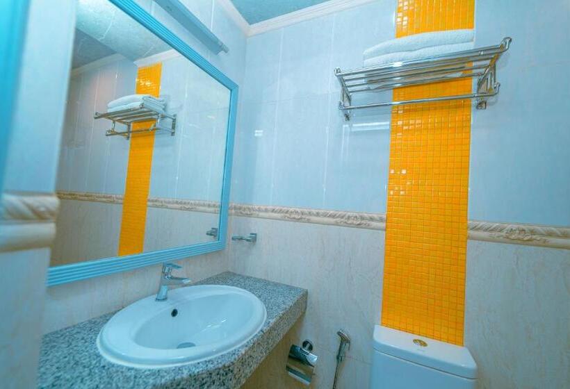 Deluxe Suite Sea View, Umet Seaview Hotel With Free Roundtrip Airport Pick Up And Drop Off