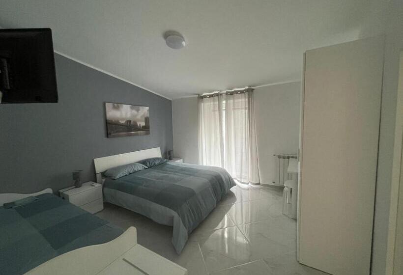 اتاق خانوادگی, Villa Ludo A Zambrone Tropea