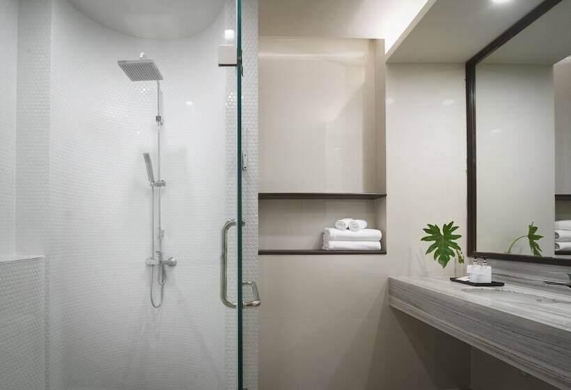 スイート, Emmaline Hotel Nan