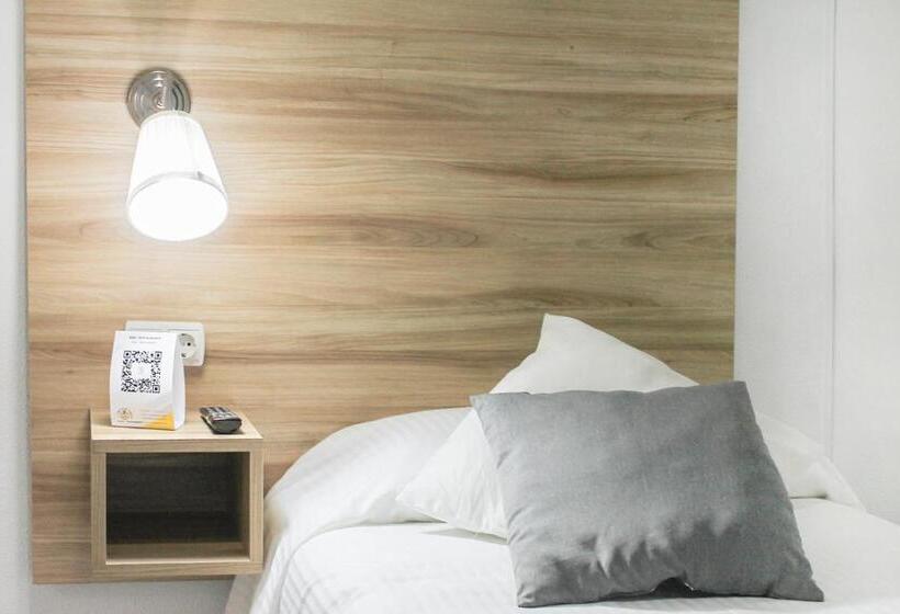 اتاق اکونومی یک تخته, Vía Sevilla   Cádiz By Ma 22 Puntos