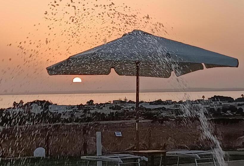 غرفة قياسية ثلاثية, Il Giardino Dei Tramonti