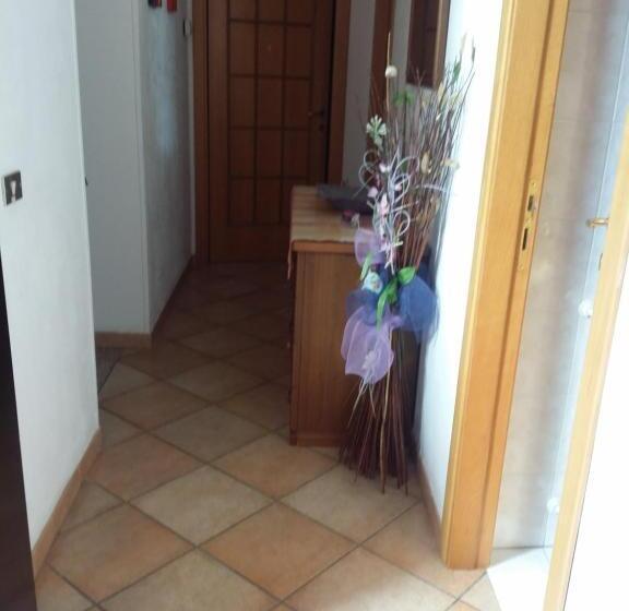 חדר סטנדרט, Short Lets Affittacamere