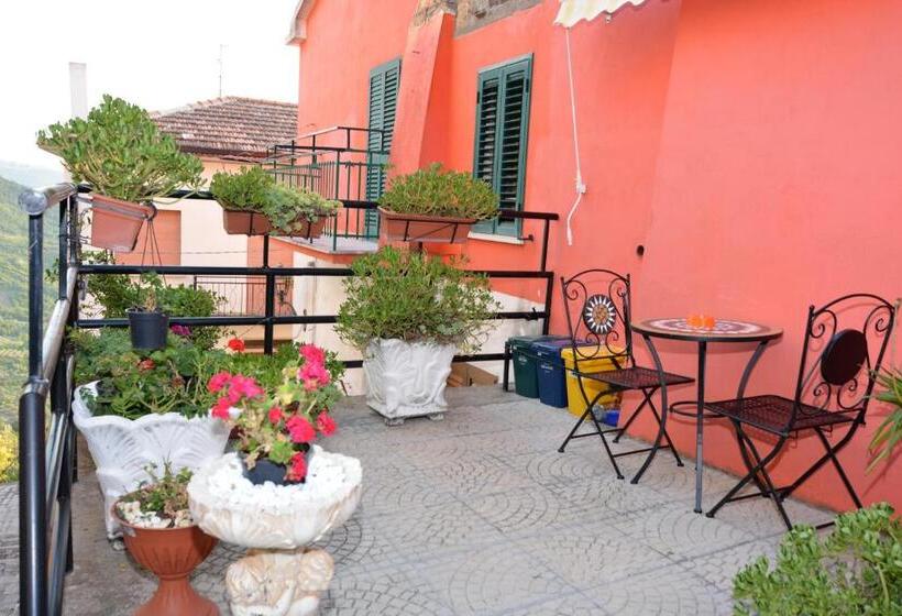 Номер Стандарт, Short Lets Affittacamere