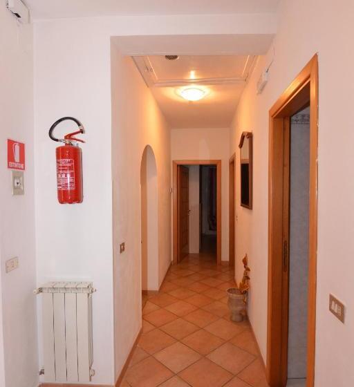 标准间, Short Lets Affittacamere