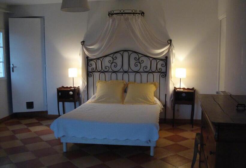 带花园景观的标准三人间, B&b Château Pierre De Lune