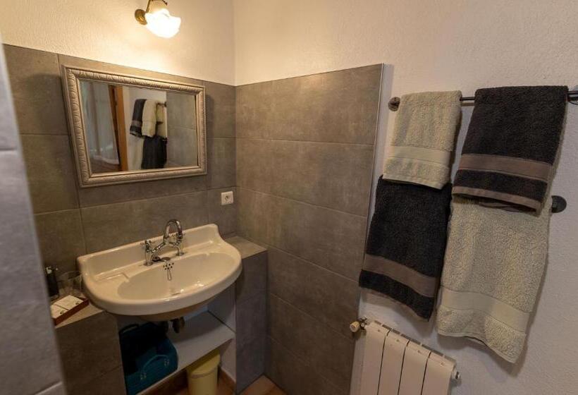 Номер Стандарт Вид на Сад, Chambres D Hôtes La Clape