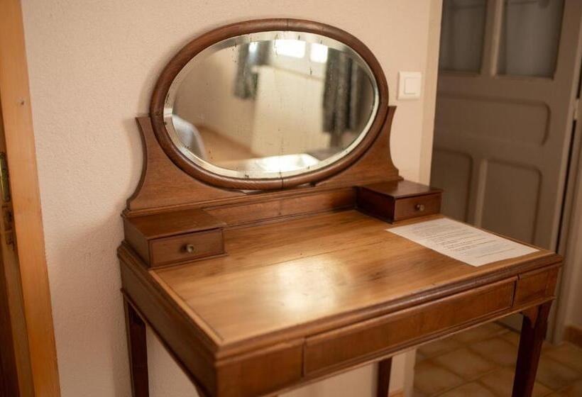 Трехместный Номер Стандарт Вид на Сад, Chambres D Hôtes La Clape