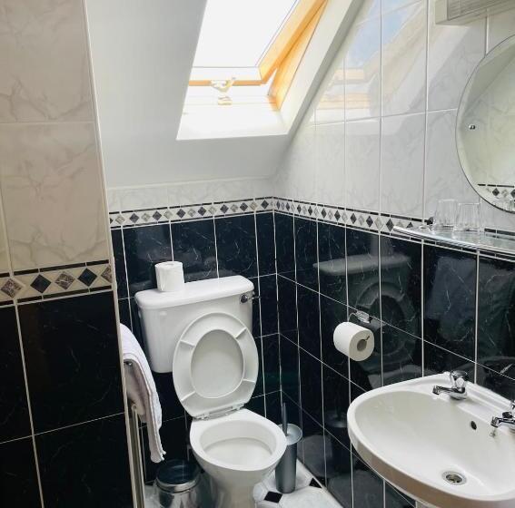 Семейный Номер, Cedar Lodge Accommodation H91 Cf9d