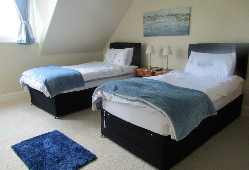 スタンダードルーム, The Old Post House