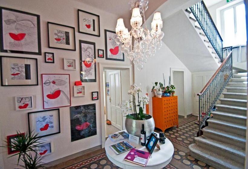 Apartamento 1 Dormitório com Sacada, Villa Art è