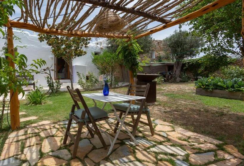 חדר סטנדרט נוף לגינה, Can Quince De Balafia   Turismo De Interior