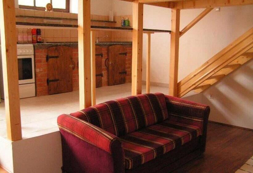 ２ベッドルームアパートメント, Helesfa Vendégház