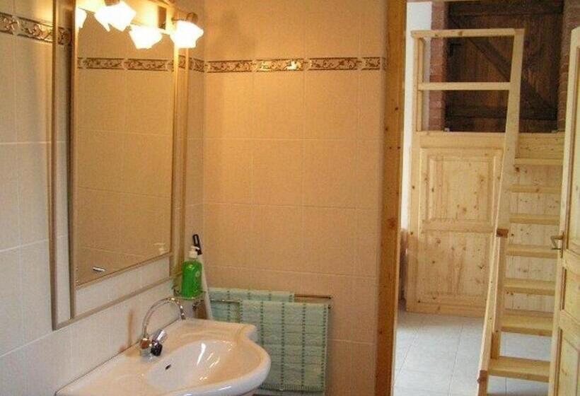 ２ベッドルームアパートメント, Helesfa Vendégház