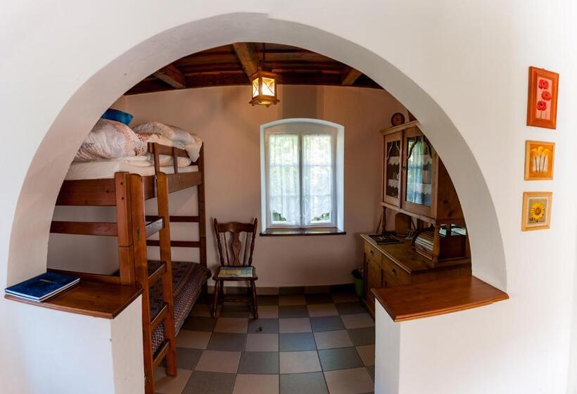 キャビン, Helesfa Vendégház