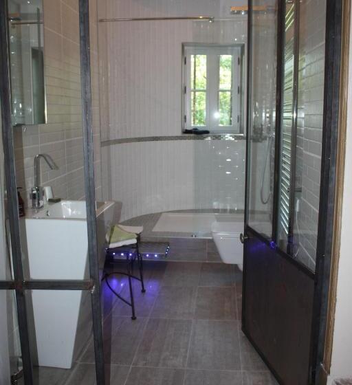 جناح عائلي, Le Clos De La Chardonnière