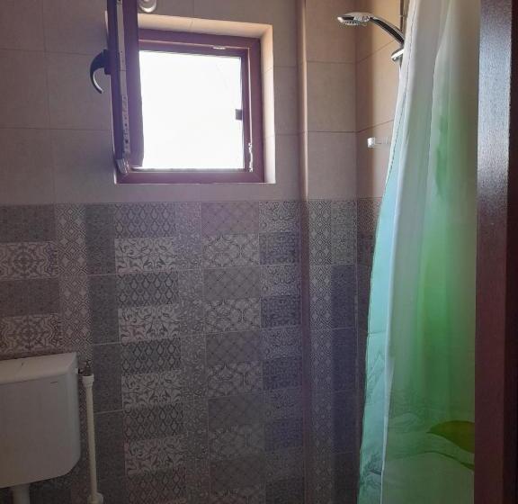 Номер Стандарт Трехместный, Pensiunea Anda