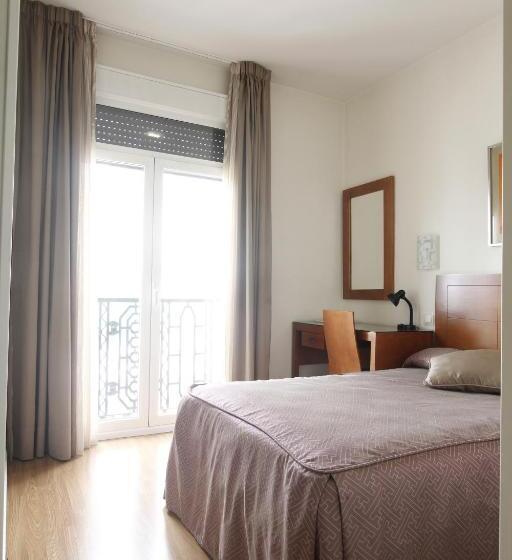 اتاق استاندارد یک تخته با چشمانداز, Rincon De Gran Via