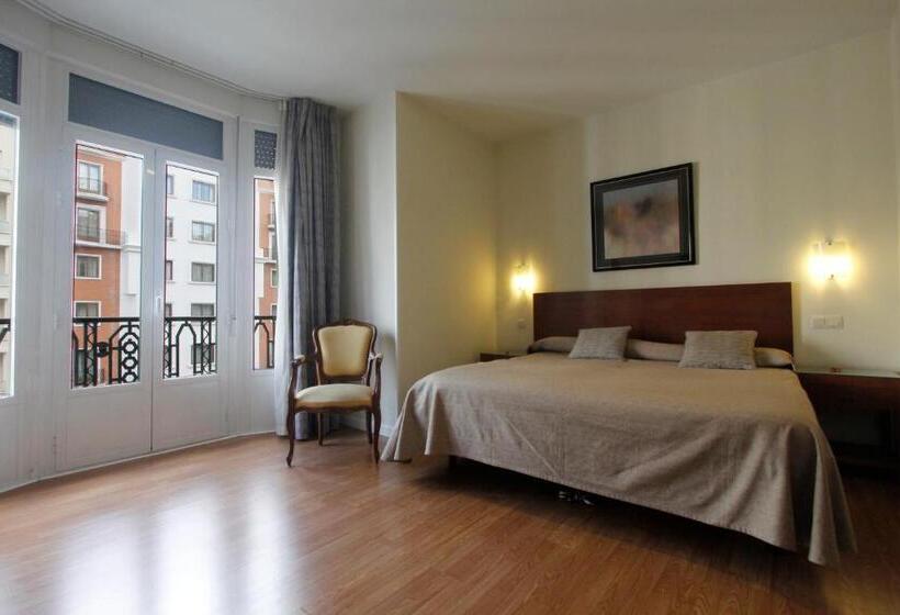 اتاق پرمیوم, Rincon De Gran Via