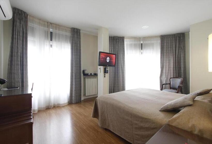 اتاق پرمیوم, Rincon De Gran Via