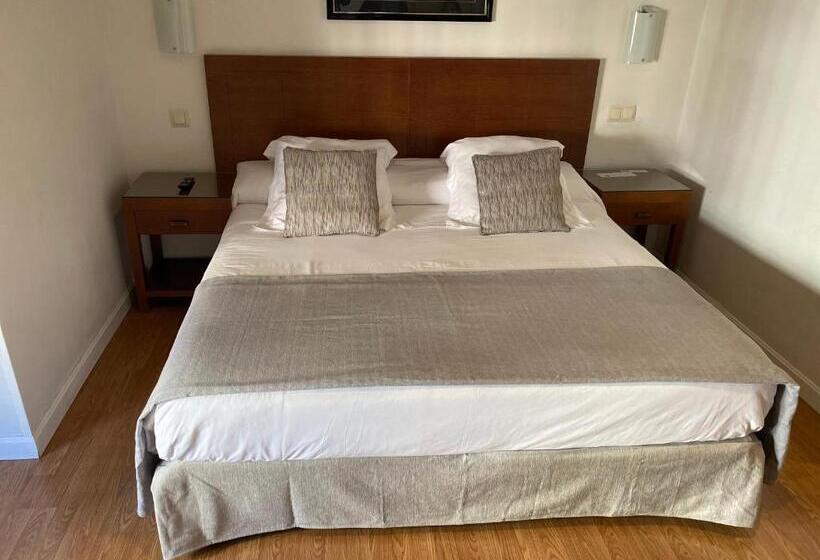 اتاق پرمیوم, Rincon De Gran Via