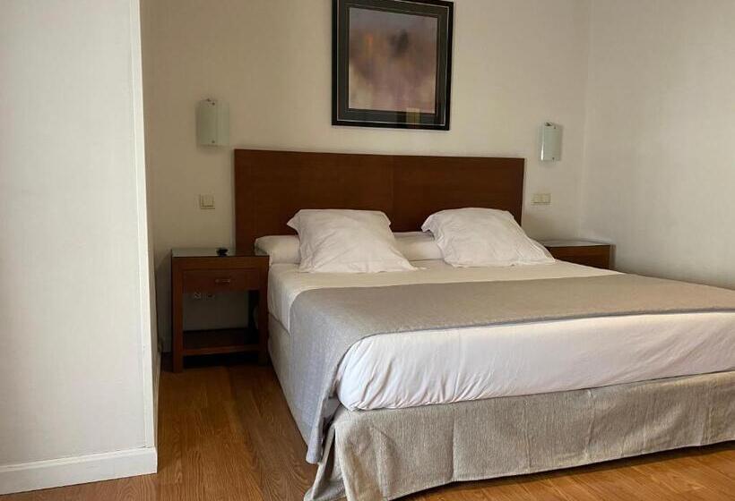 اتاق پرمیوم, Rincon De Gran Via