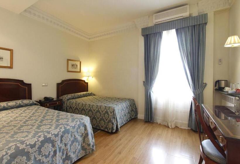 اتاق لوکس با تراس, Rincon De Gran Via