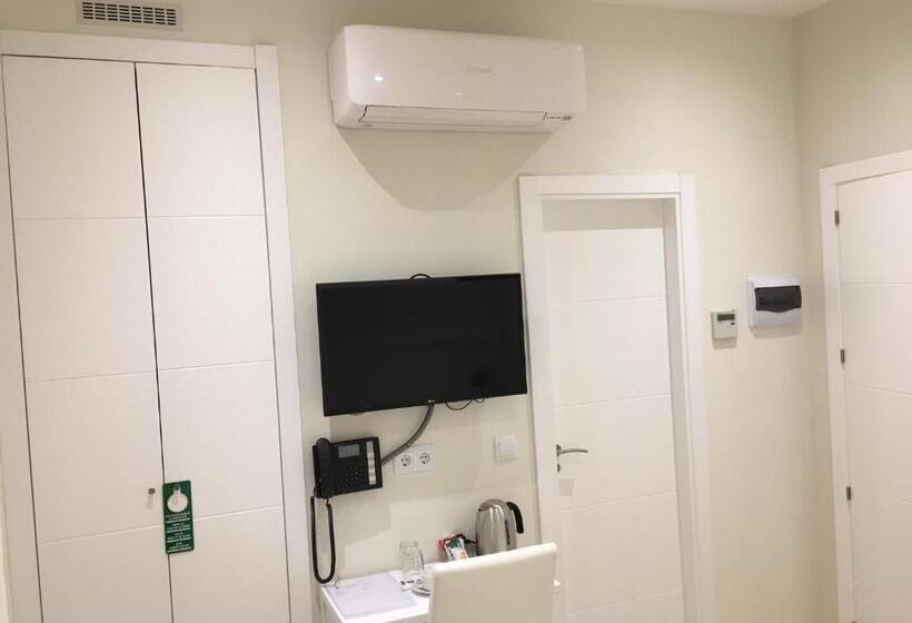 اتاق اکونومی یک تخته, Rincon De Gran Via