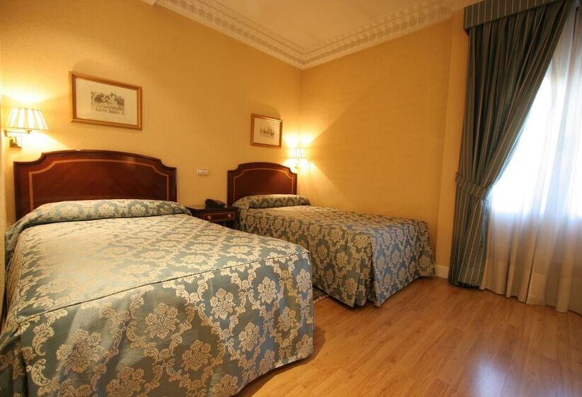 اتاق لوکس با تراس, Rincon De Gran Via