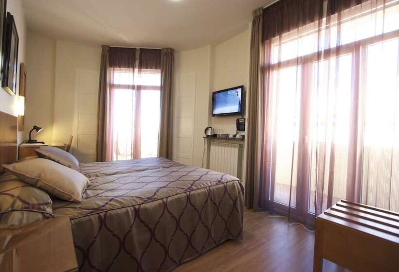 اتاق پرمیوم, Rincon De Gran Via