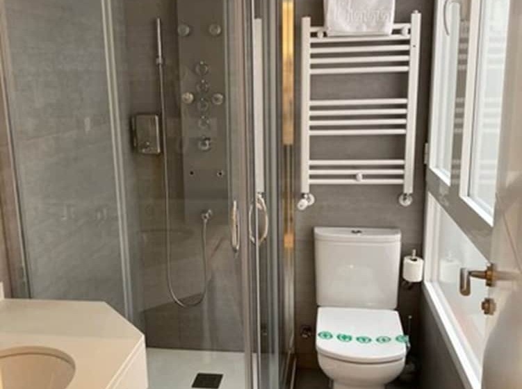 اتاق اکونومی, Rincon De Gran Via