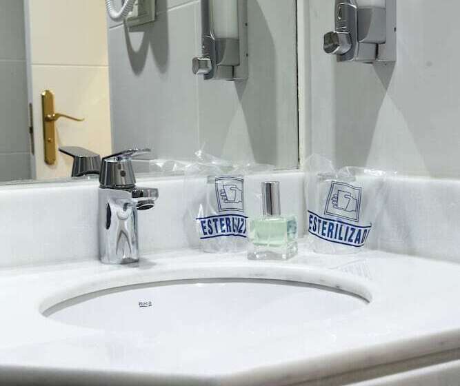 اتاق اکونومی یک تخته, Rincon De Gran Via