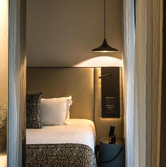 バルコニー付スイート, Corso 281 Luxury Suites