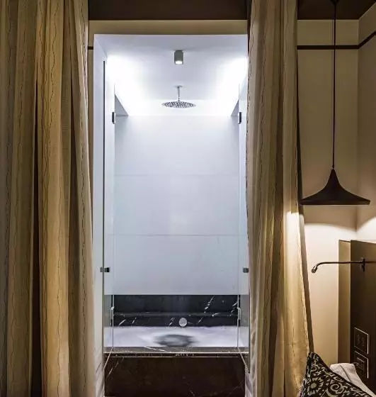 バルコニー付スイート, Corso 281 Luxury Suites