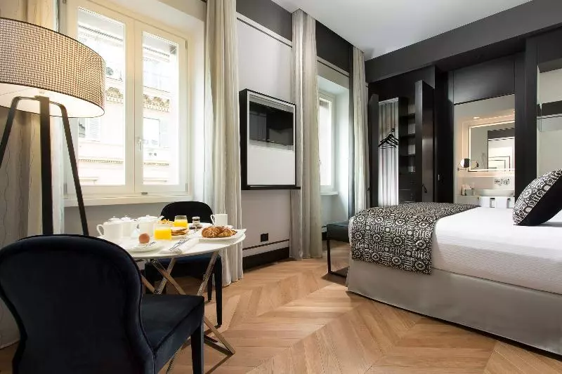 デラックススタジオ, Corso 281 Luxury Suites