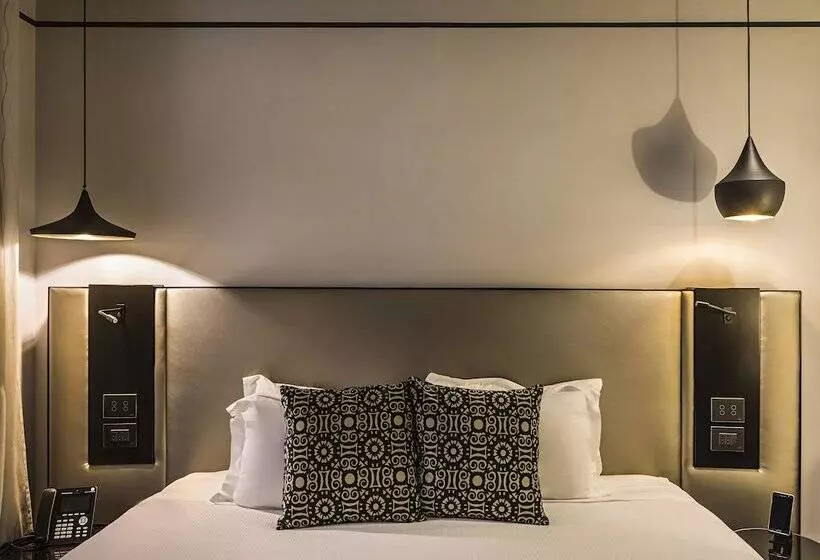 デラックススタジオ, Corso 281 Luxury Suites