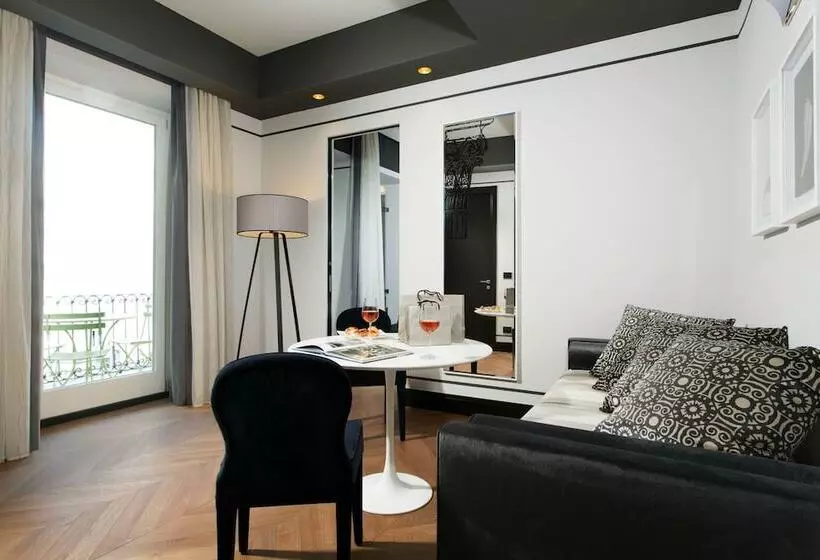 デラックススイート, Corso 281 Luxury Suites