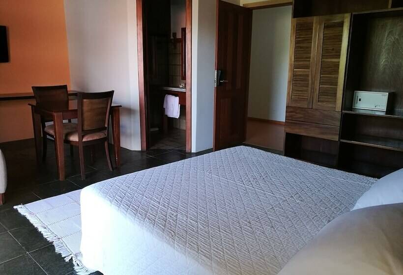 חדר אקזקיוטיב, La Dolce Vita