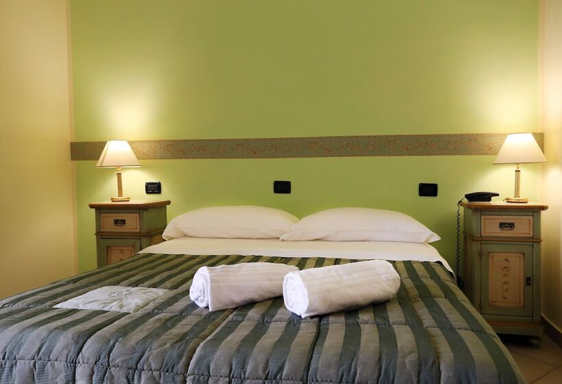 غرفة قياسية, L'aquila