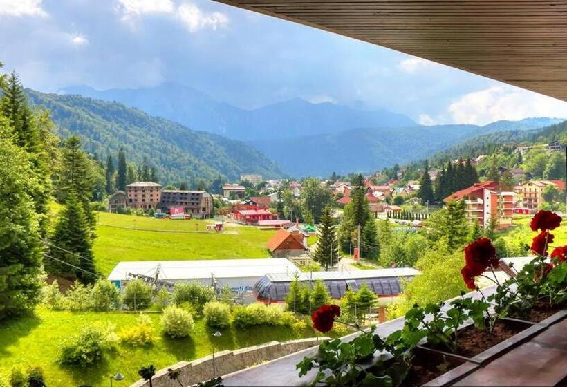 Cameră Familiară, Lux Garden